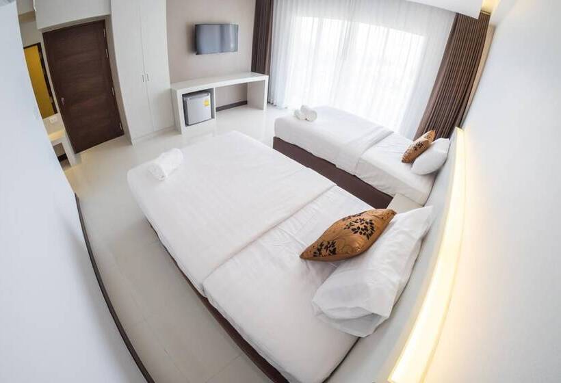 ホテル Chaisaeng Villa