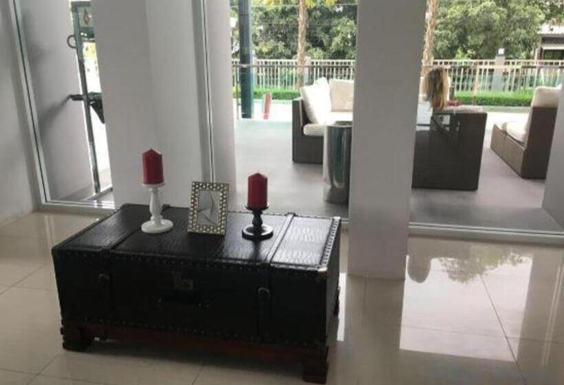 فندق Chaisaeng Villa