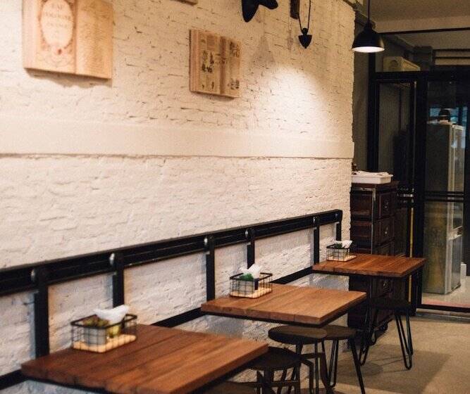 酒店 Chernchan Hostel