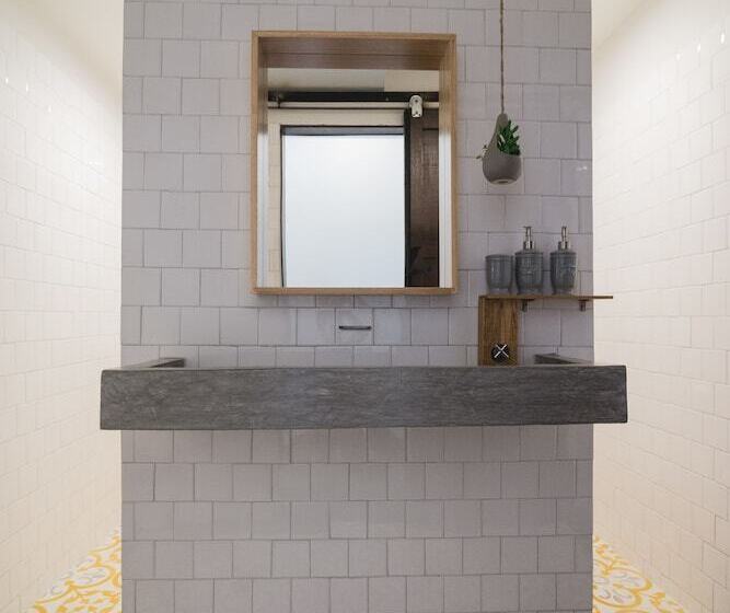 酒店 Chernchan Hostel