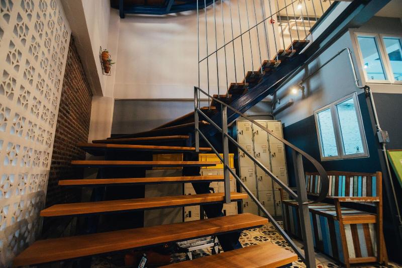 酒店 Chernchan Hostel