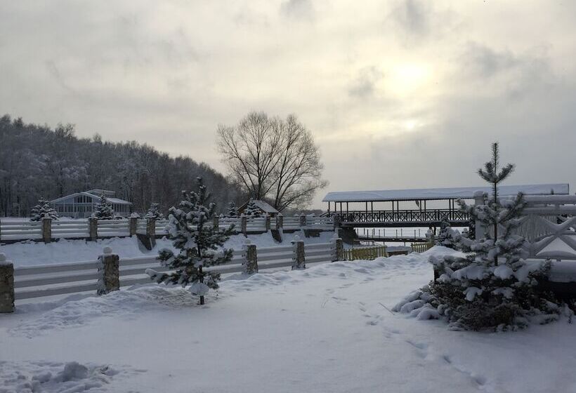 فندق Country Club Medvezhy Ozera