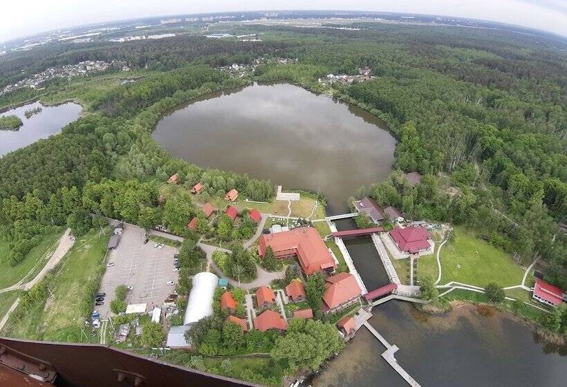 فندق Country Club Medvezhy Ozera