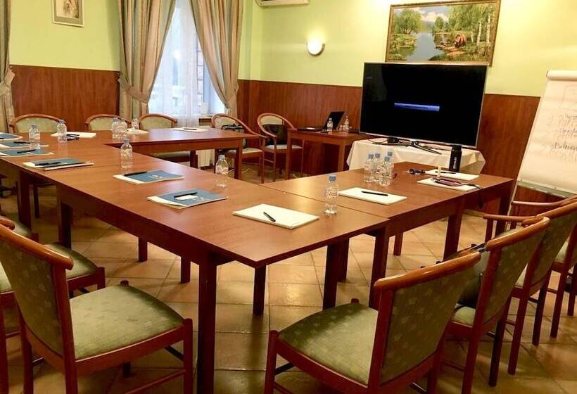 فندق Country Club Medvezhy Ozera