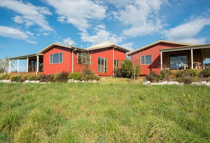 ホテル Eden's Edge Lodge