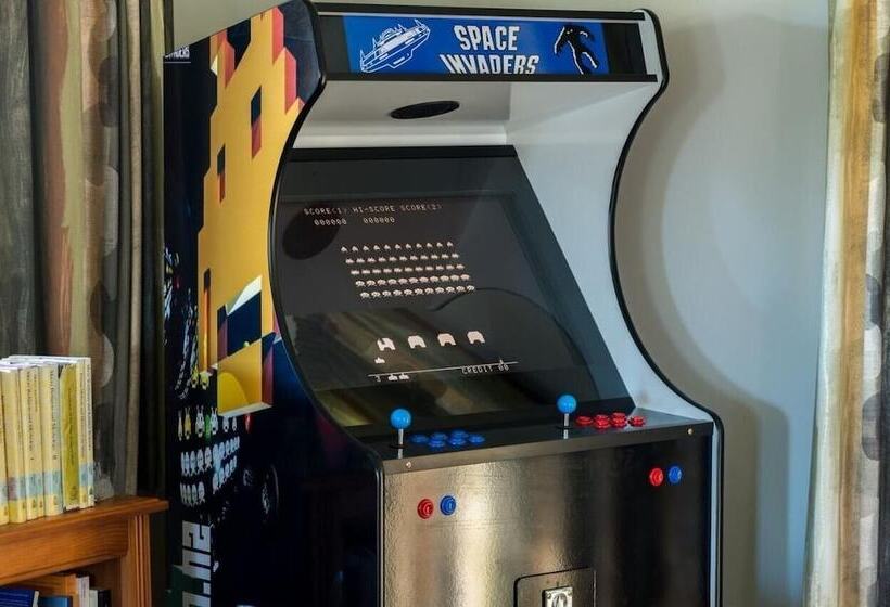 ホテル Eden's Edge Lodge