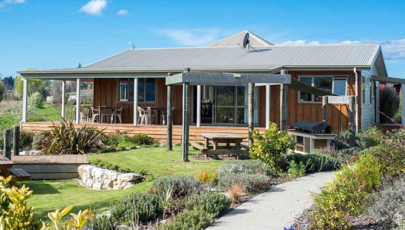 ホテル Eden's Edge Lodge