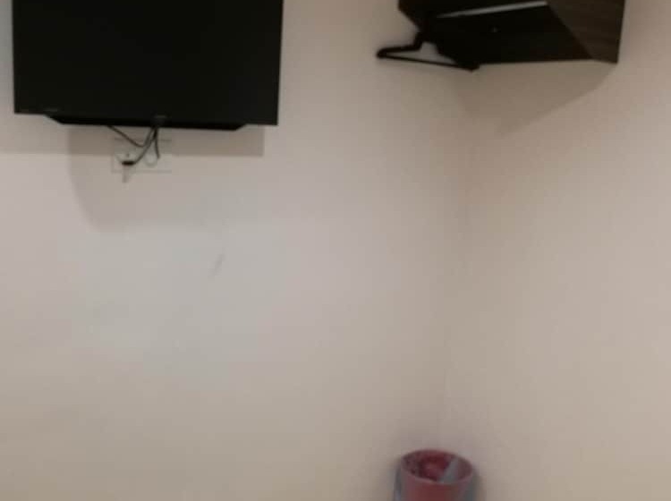 בית מלון כפרי First Guest House Cheras