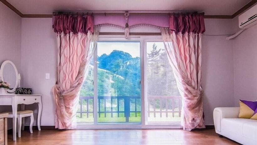 בית מלון כפרי Heidi Korea