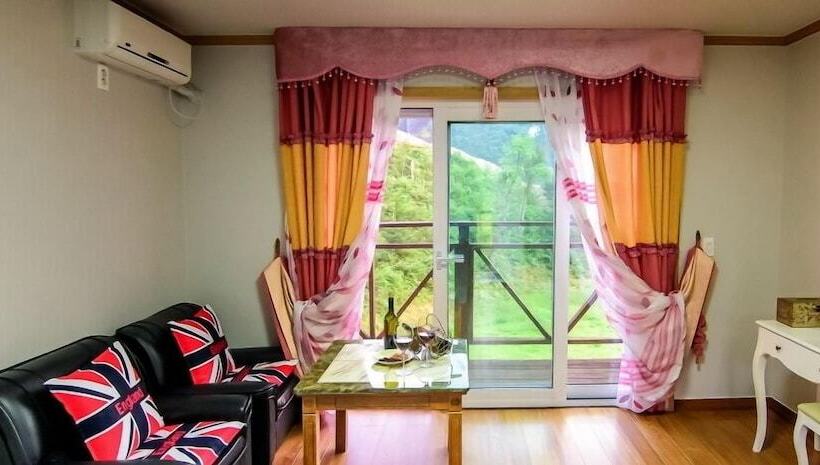 בית מלון כפרי Heidi Korea