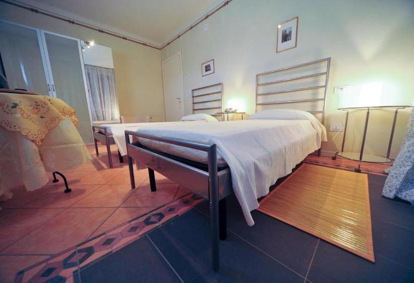 בית מלון כפרי La Corte Splendente