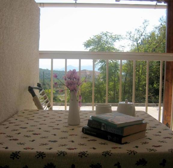 Отель La Petite Planete