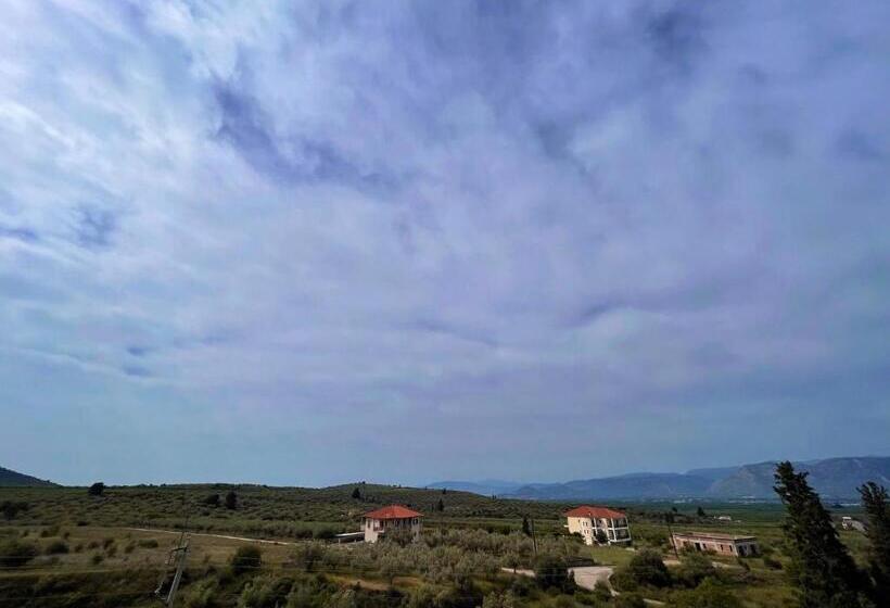 Отель La Petite Planete