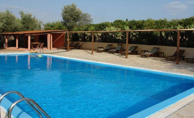 Отель La Petite Planete