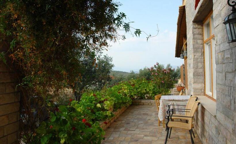 Отель La Petite Planete