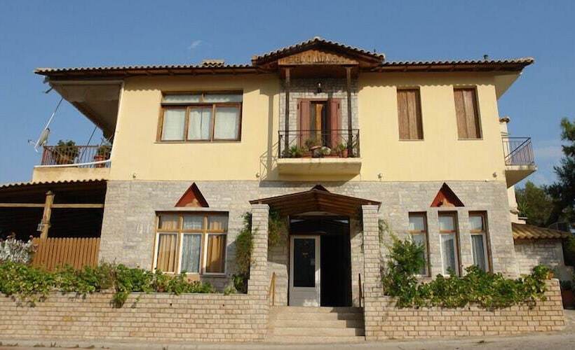 Отель La Petite Planete