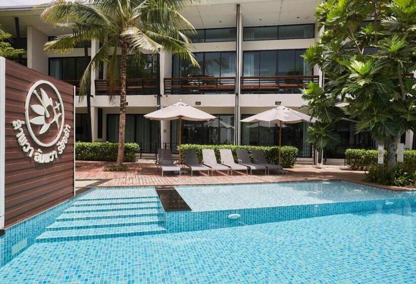 Отель Lumphawa Amphawa