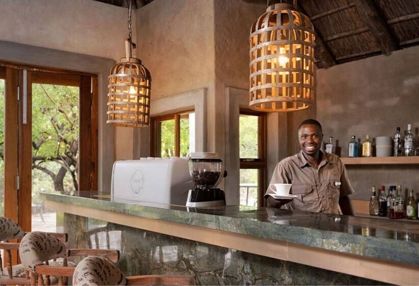 호텔 Lush Private Game Lodge