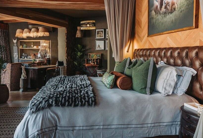 هتل Lush Private Game Lodge