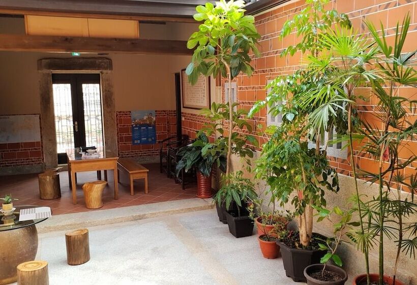 هتل Mount Tai Wu Cozy