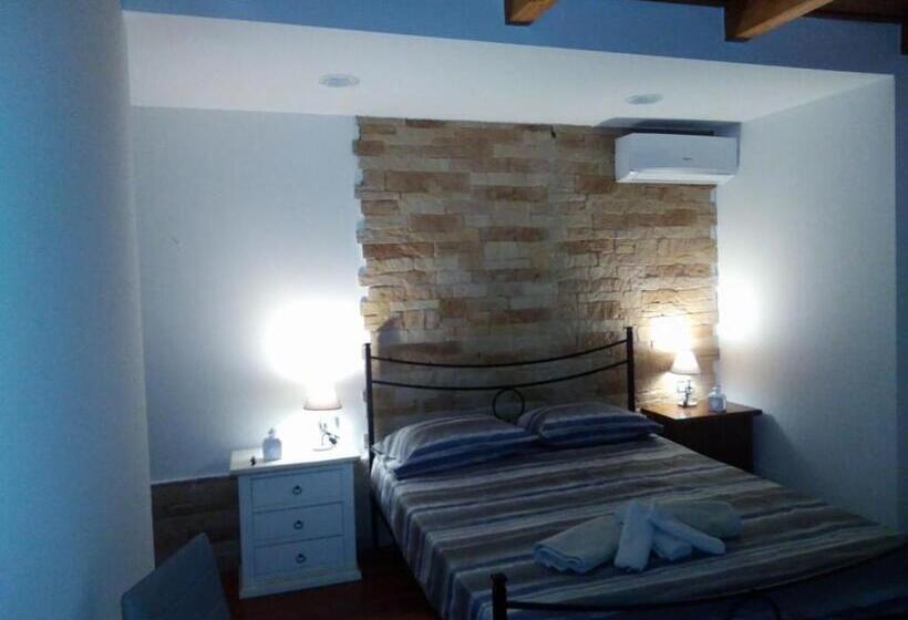 בית מלון כפרי Oasi Sardama