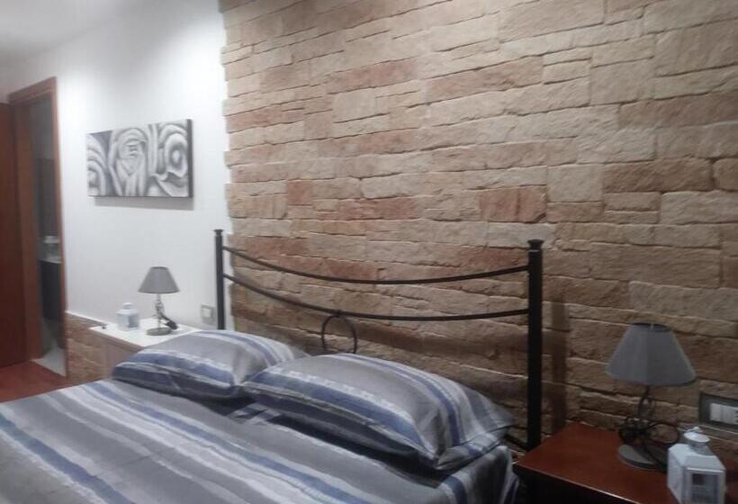 בית מלון כפרי Oasi Sardama