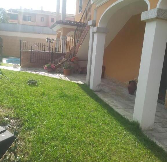 בית מלון כפרי Oasi Sardama