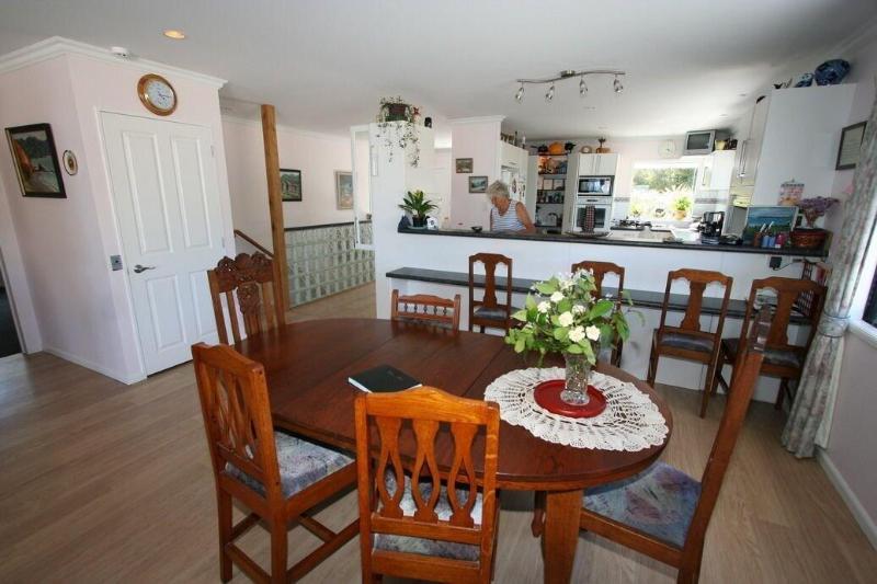 ホテル On The Beach Bed & Breakfast