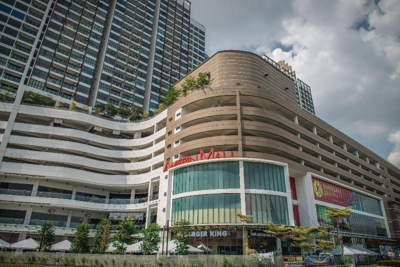 Отель One Amerin Mall & Suites