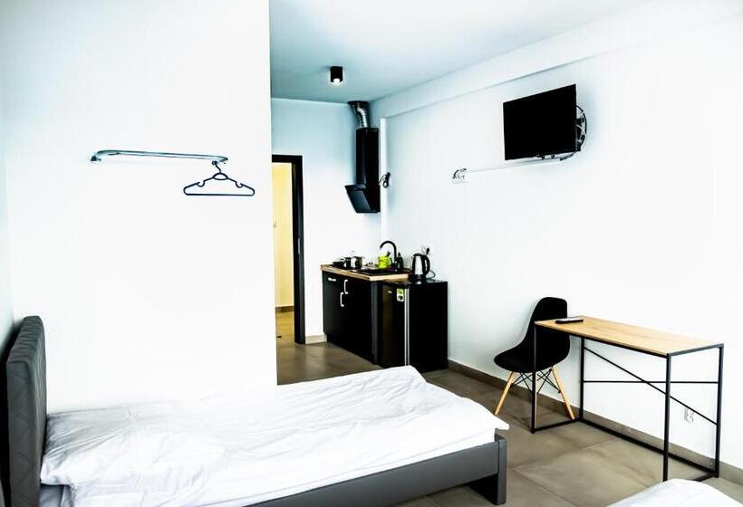 Отель Orange Tree