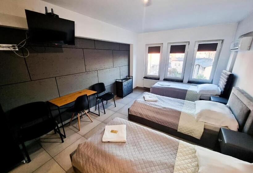 Отель Orange Tree