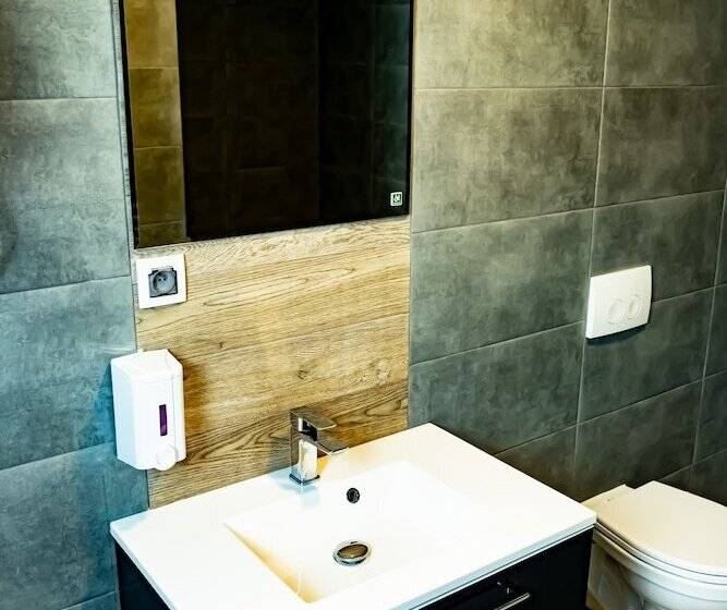 Отель Orange Tree