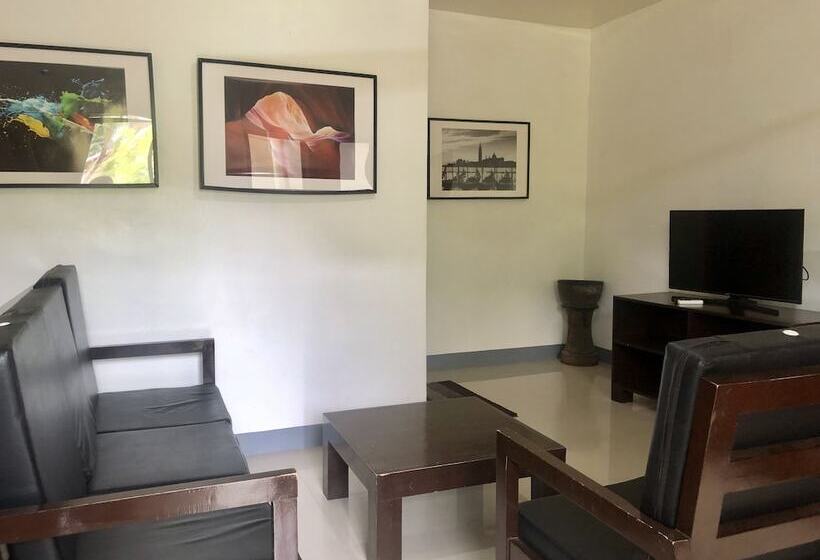 هتل Pabua S Cottages