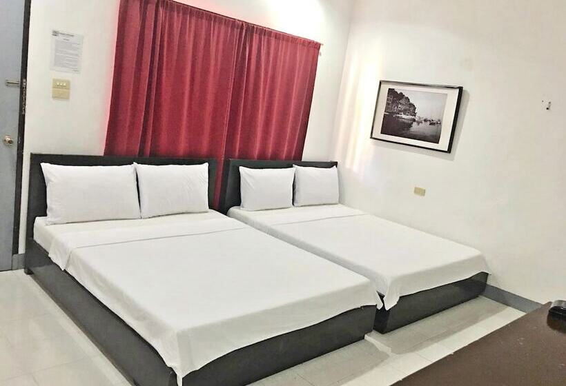 هتل Pabua S Cottages