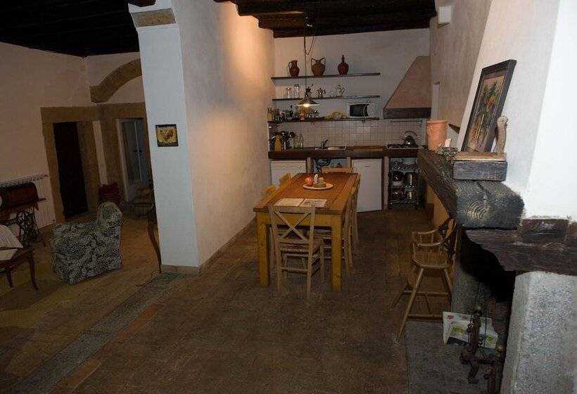 בית מלון כפרי Palazzo Contino