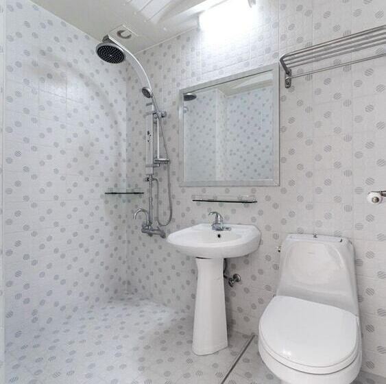 Отель Greennarae Pension