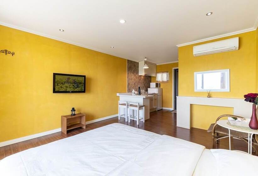 Отель Greennarae Pension