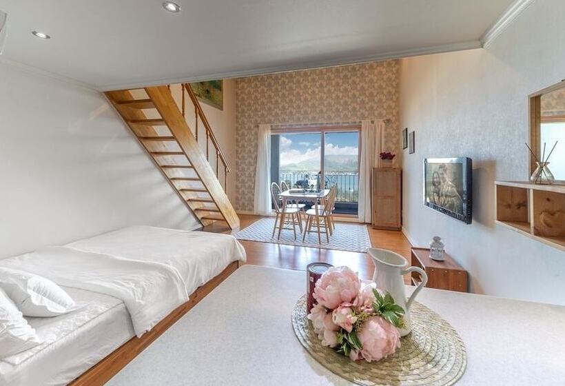 Отель Greennarae Pension