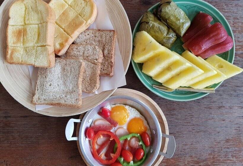 ホテル Phuttal Residence