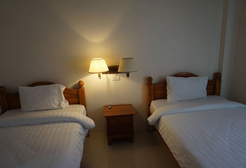 Отель Pornnarumirt