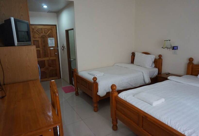 Отель Pornnarumirt