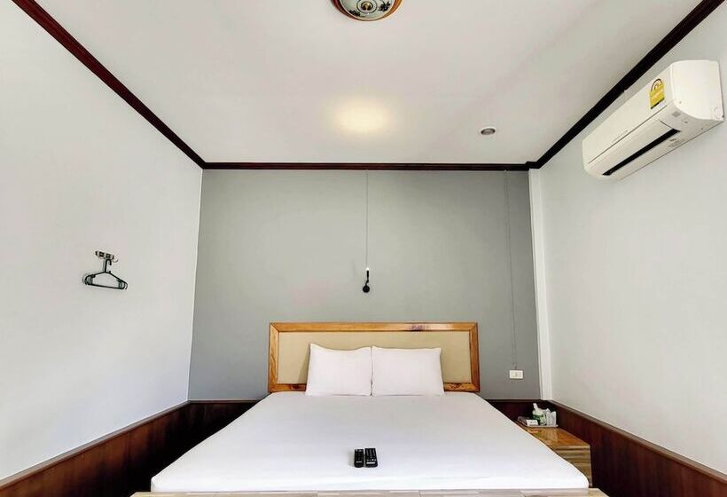 호텔 Prangthong Garden Home