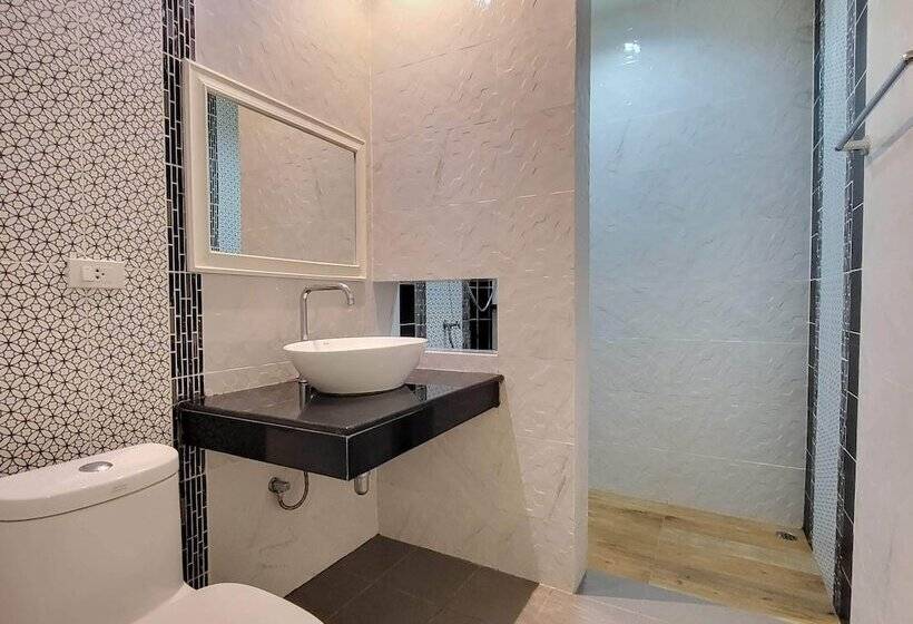 호텔 Prangthong Garden Home