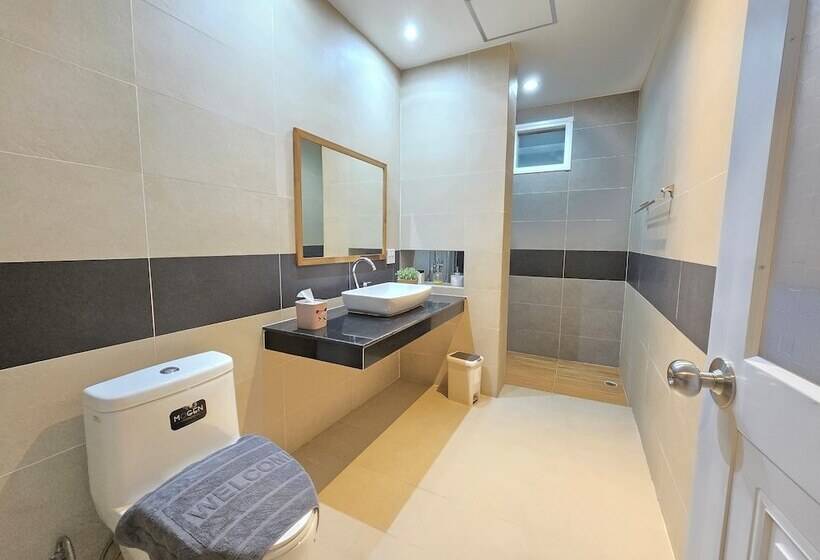 호텔 Prangthong Garden Home