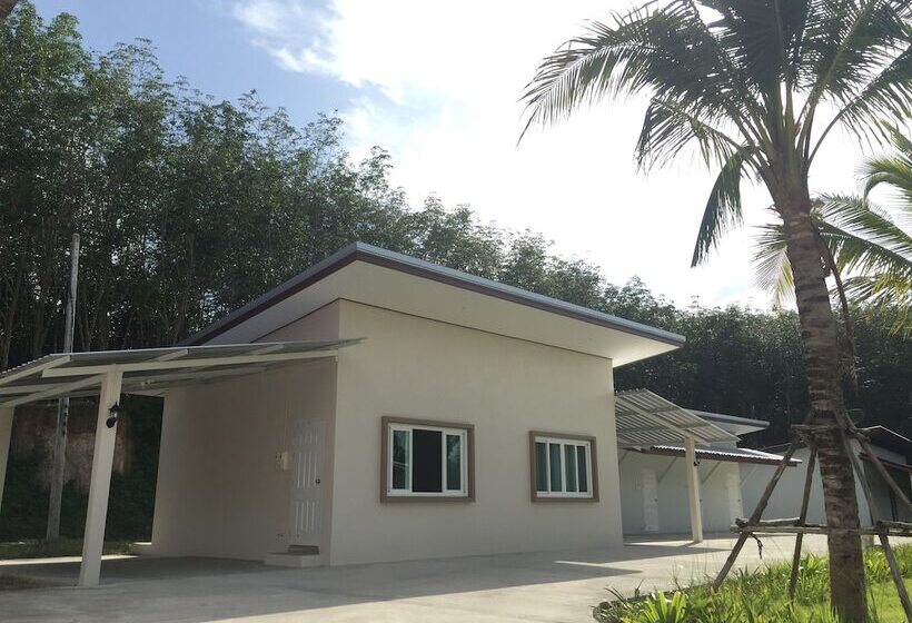 호텔 Prangthong Garden Home