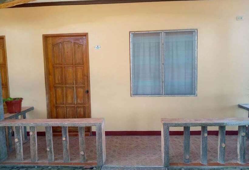 فندق Reddoorz At July S Haven Seaside Pension Camiguin