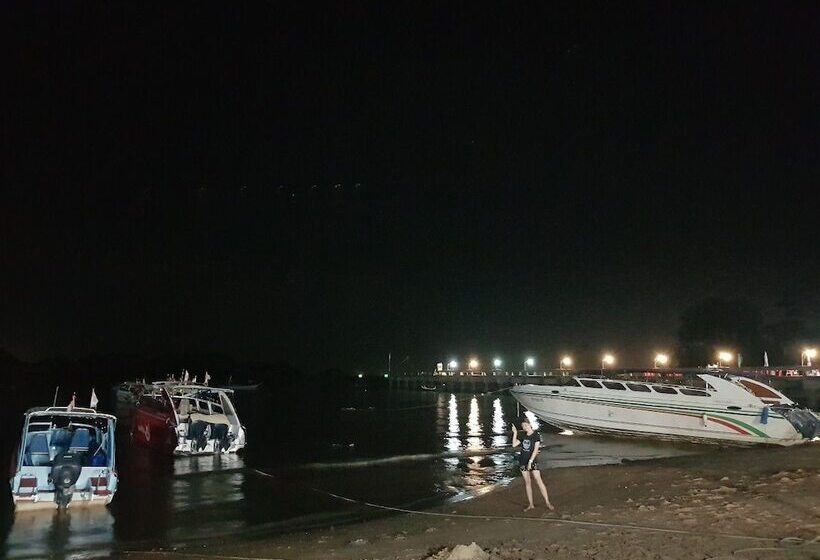 בית מלון כפרי Room 9 Hometel