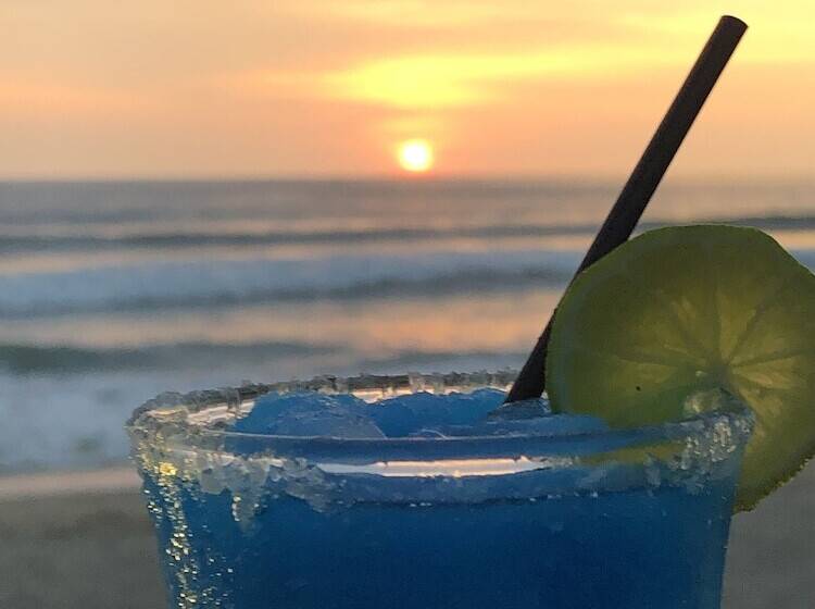 فندق Sanctuary Puerto Cayo Lodge