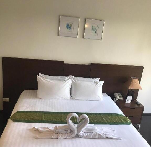 호텔 Suwan Golf & Country Club