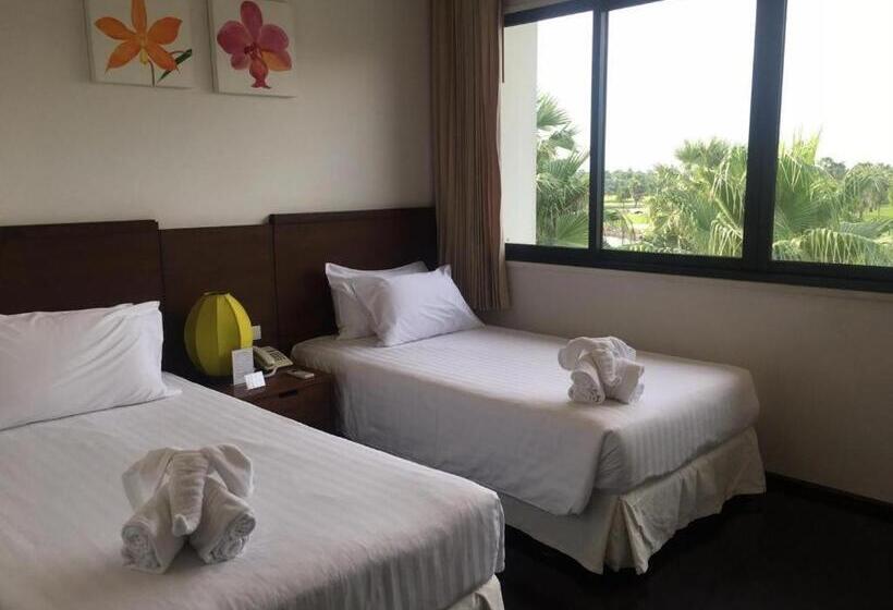 호텔 Suwan Golf & Country Club